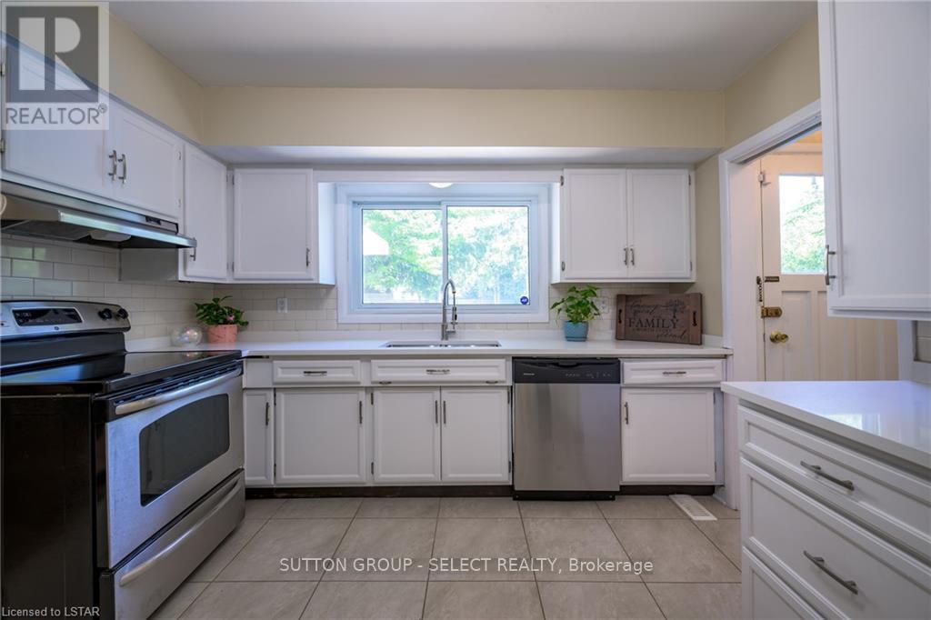 6 Kirkton Court, London North, Ontario  N5X 1T2 - Photo 10 - X12910956