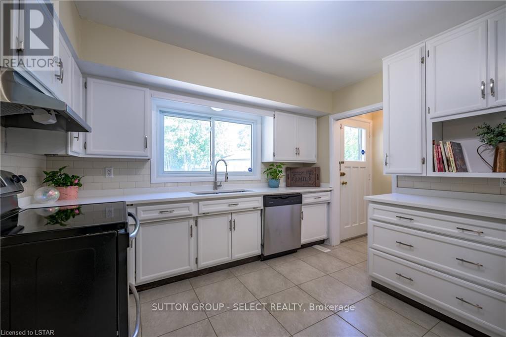 6 Kirkton Court, London North, Ontario  N5X 1T2 - Photo 11 - X12910956