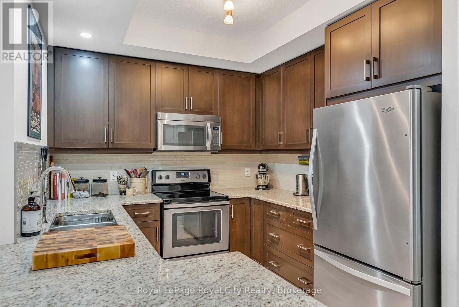 603 - 150 Wellington Street E, Guelph, Ontario N1H 0B5 - Photo 6 - X12908018