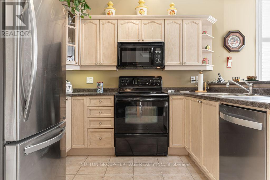 56 Fenning Drive, Clarington, Ontario  L1E 3H2 - Photo 9 - E12909928