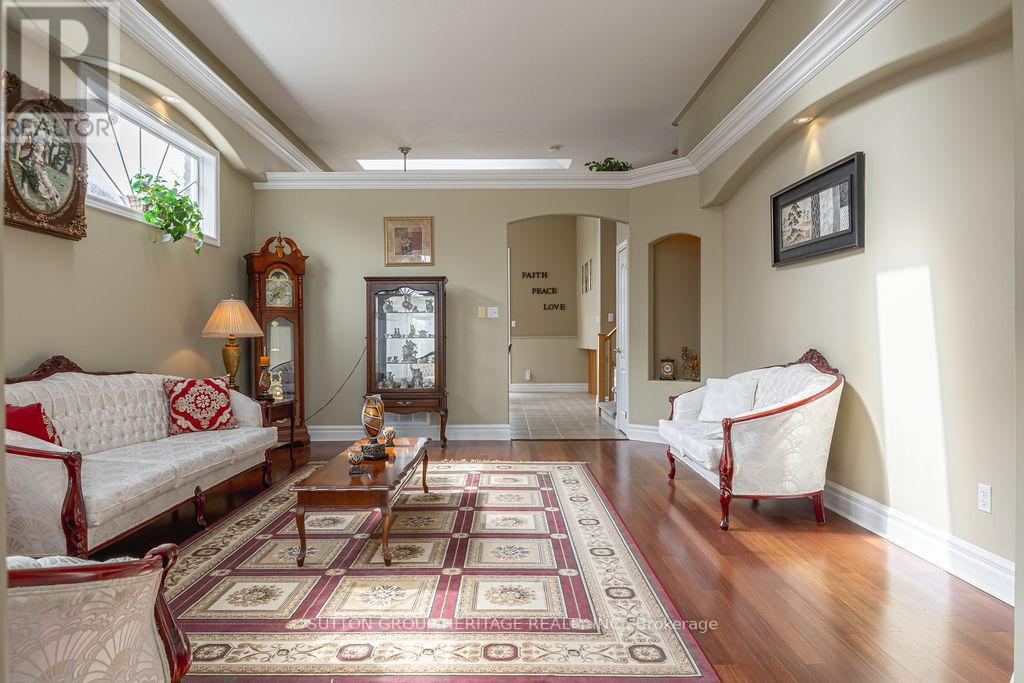 56 Fenning Drive, Clarington, Ontario  L1E 3H2 - Photo 4 - E12909928