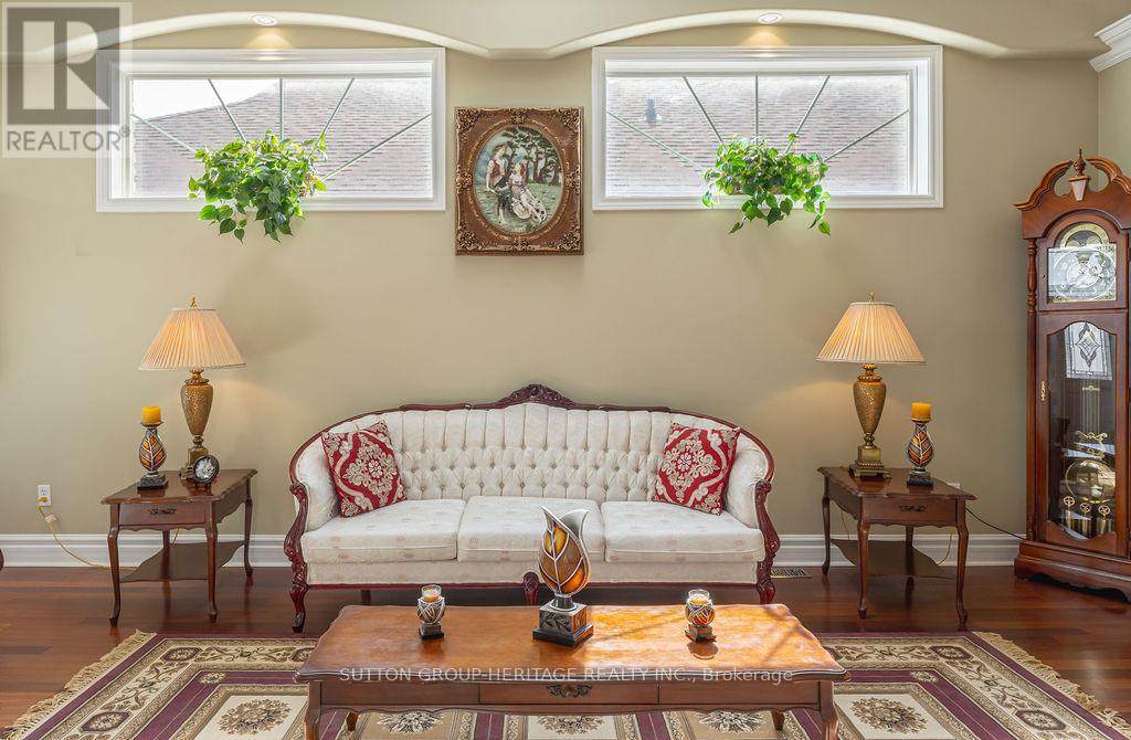 56 Fenning Drive, Clarington, Ontario  L1E 3H2 - Photo 5 - E12909928