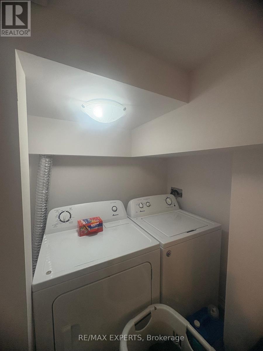 5 Mugford Crescent, Brampton, Ontario  L6Y 6A7 - Photo 49 - W12909452