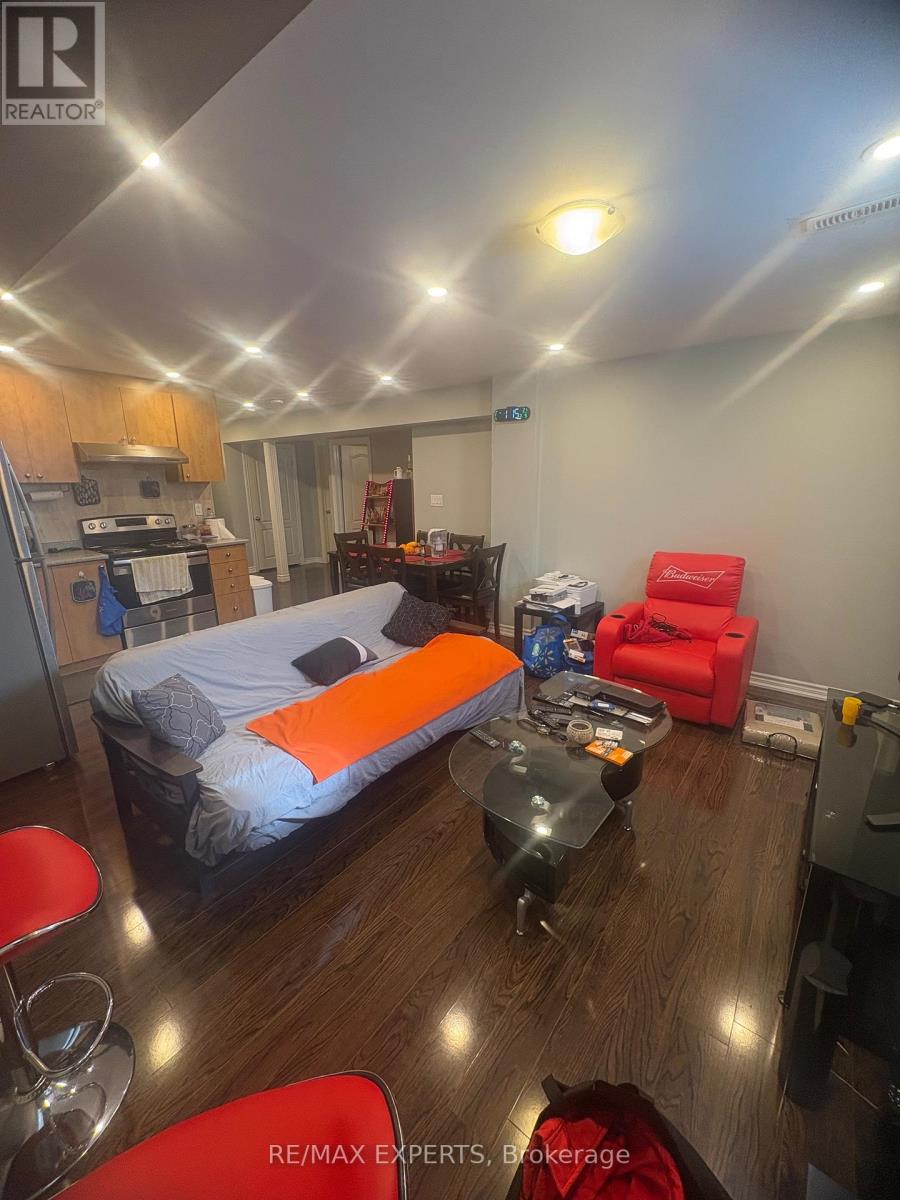 5 Mugford Crescent, Brampton, Ontario  L6Y 6A7 - Photo 47 - W12909452