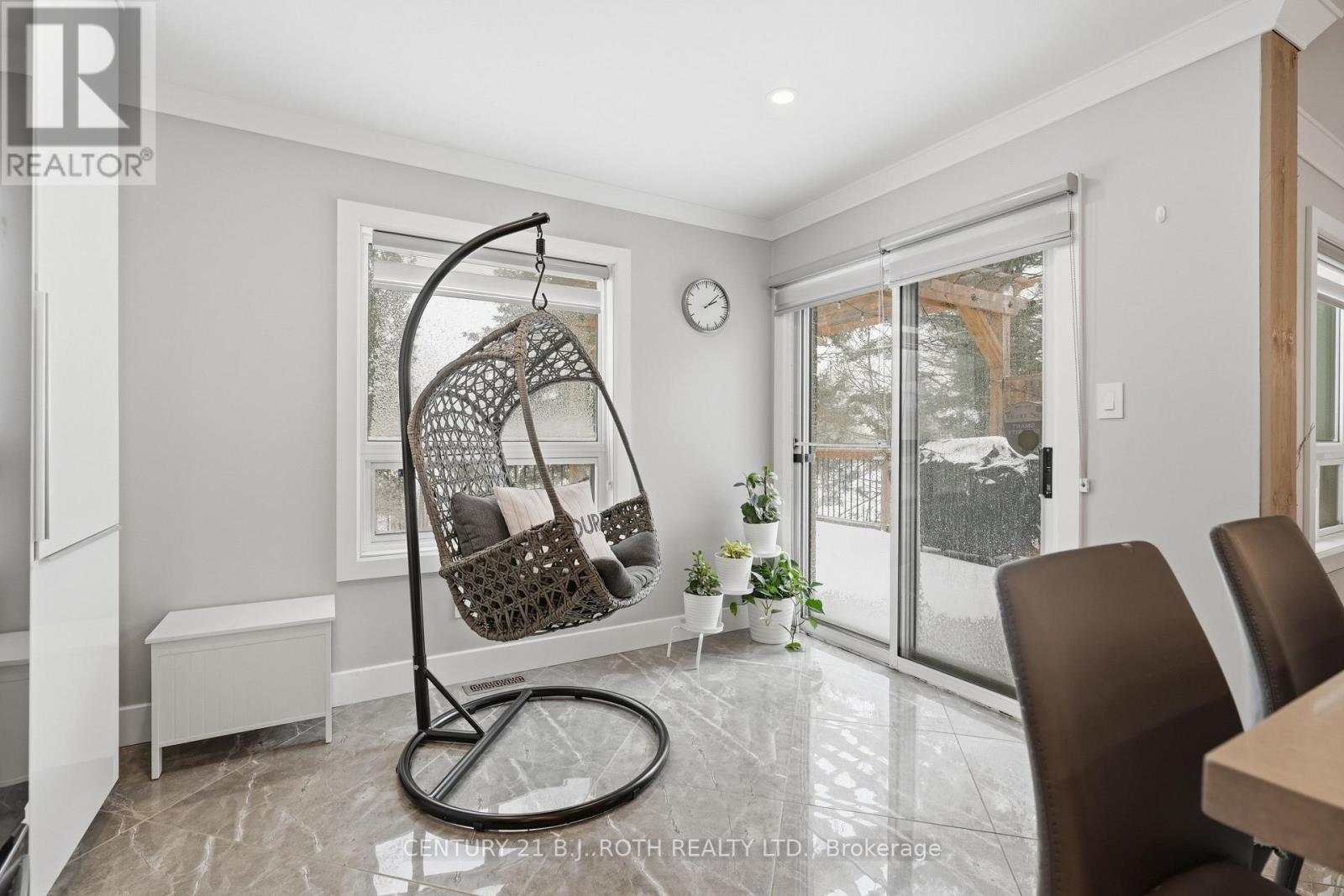 64 Royal Beech Drive, Wasaga Beach, Ontario  L9Z 1H3 - Photo 16 - S12910574