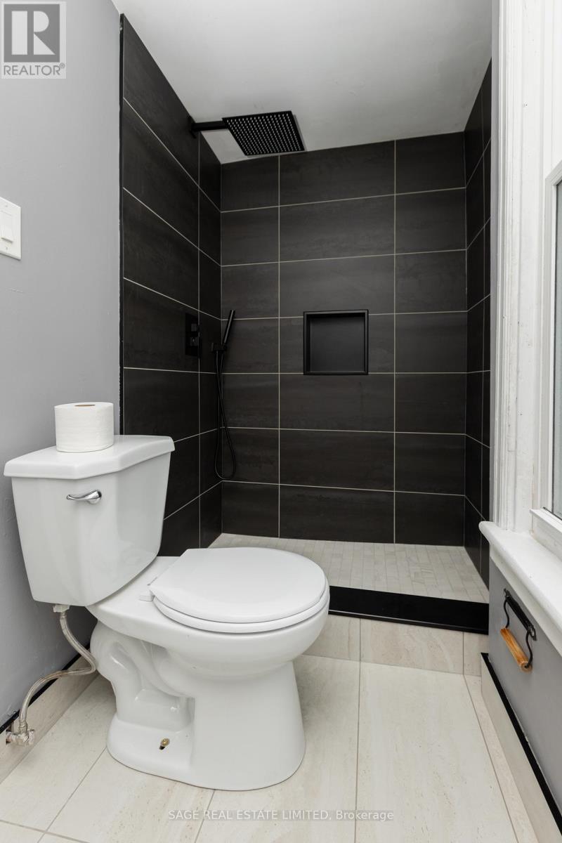 3 - 28 Eastbourne Avenue, Hamilton, Ontario  L8M 2M7 - Photo 15 - X12824126