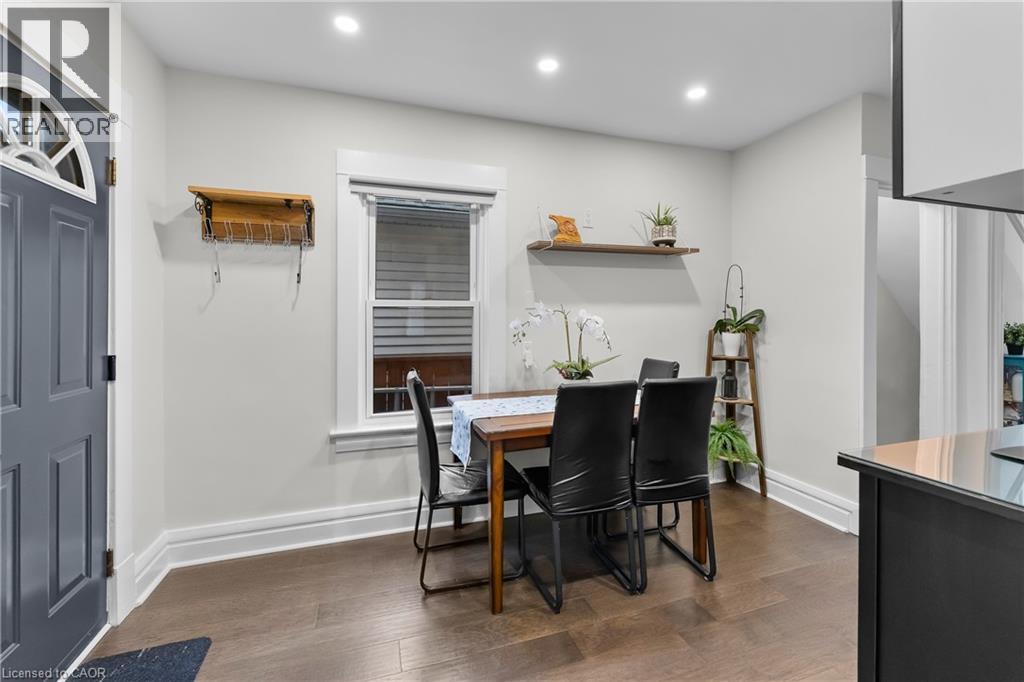 33 Richmond Avenue, St. Catharines, Ontario  L2R 3W6 - Photo 15 - 40814093