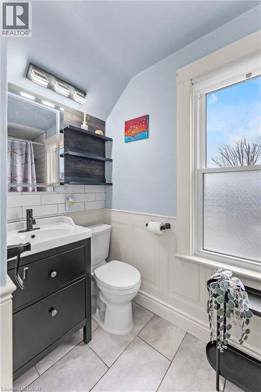 33 Richmond Avenue, St. Catharines, Ontario  L2R 3W6 - Photo 26 - 40814093