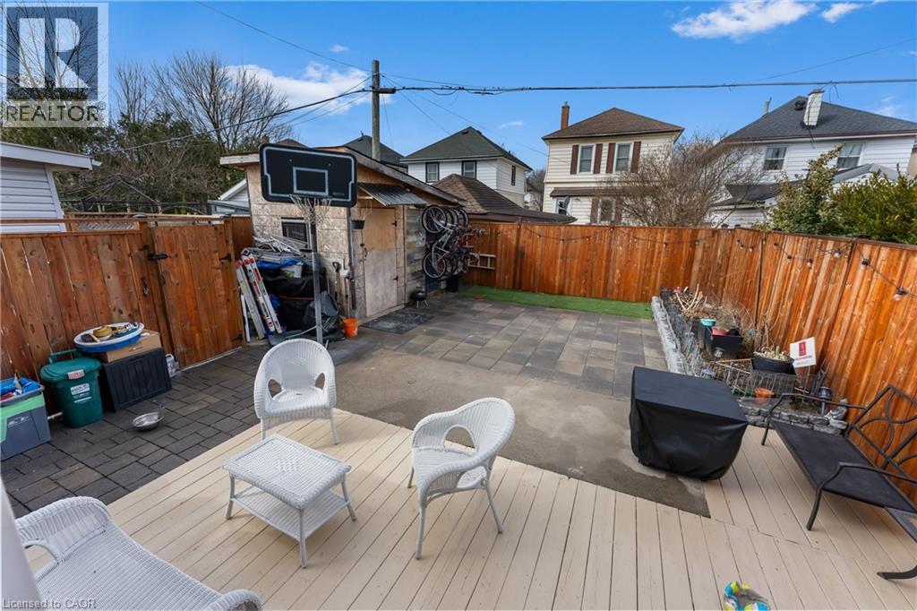 33 Richmond Avenue, St. Catharines, Ontario  L2R 3W6 - Photo 37 - 40814093