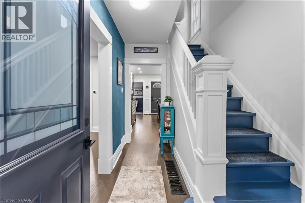 33 Richmond Avenue, St. Catharines, Ontario  L2R 3W6 - Photo 6 - 40814093