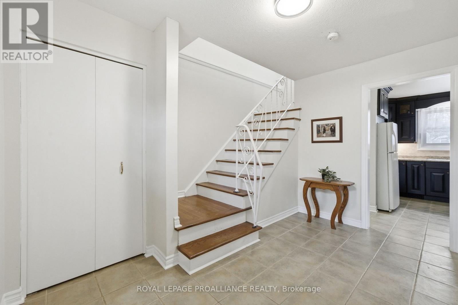 14 Forest Hill Crescent, Belleville, Ontario  K8N 4M5 - Photo 10 - X12910838