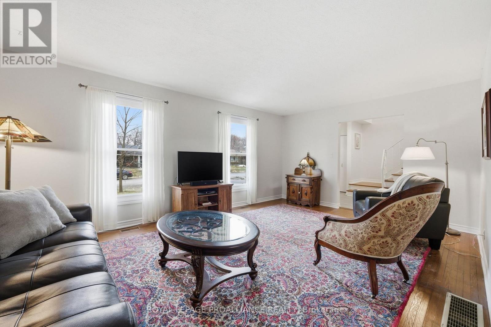 14 Forest Hill Crescent, Belleville, Ontario  K8N 4M5 - Photo 15 - X12910838