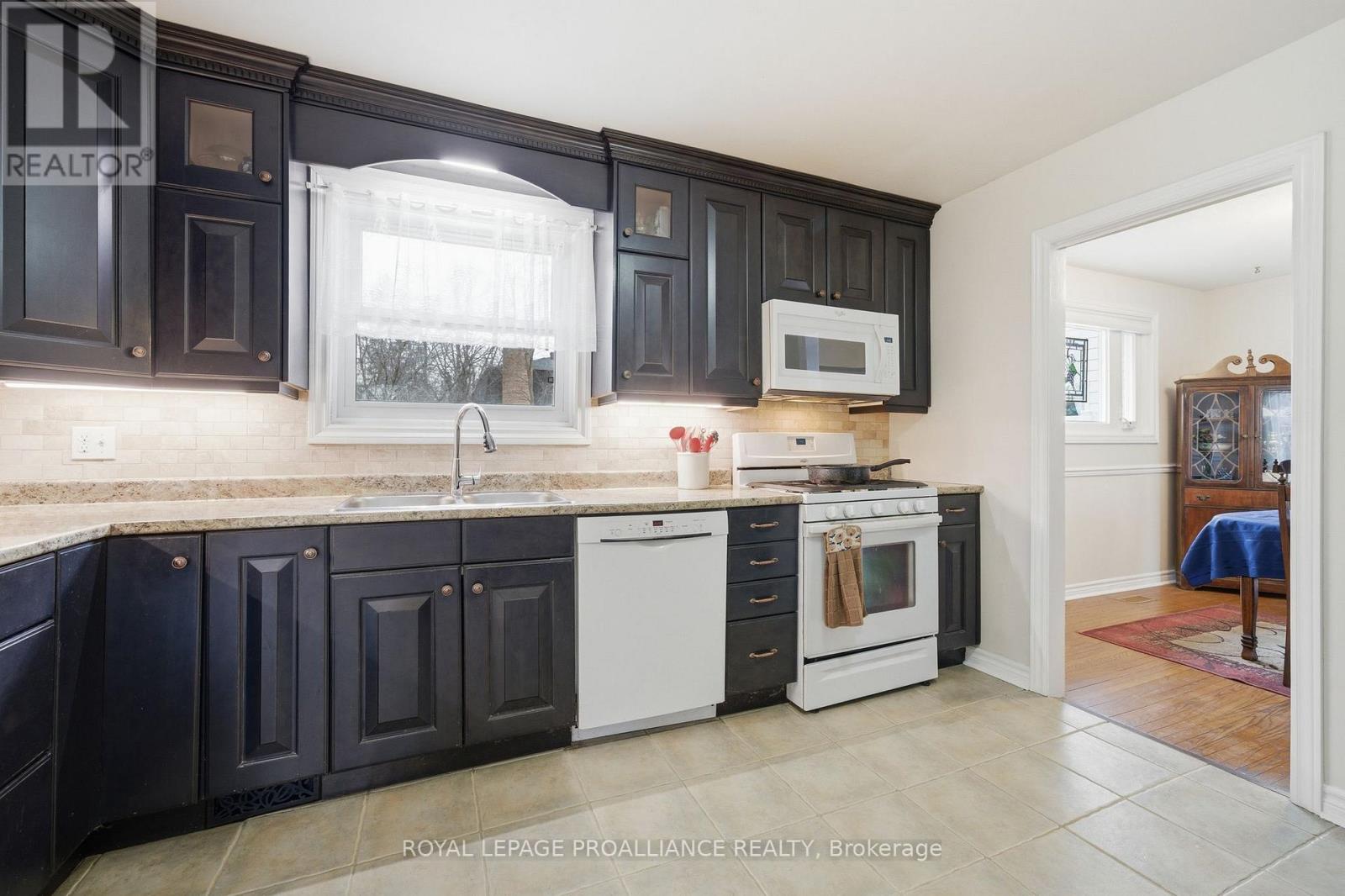 14 Forest Hill Crescent, Belleville, Ontario  K8N 4M5 - Photo 20 - X12910838