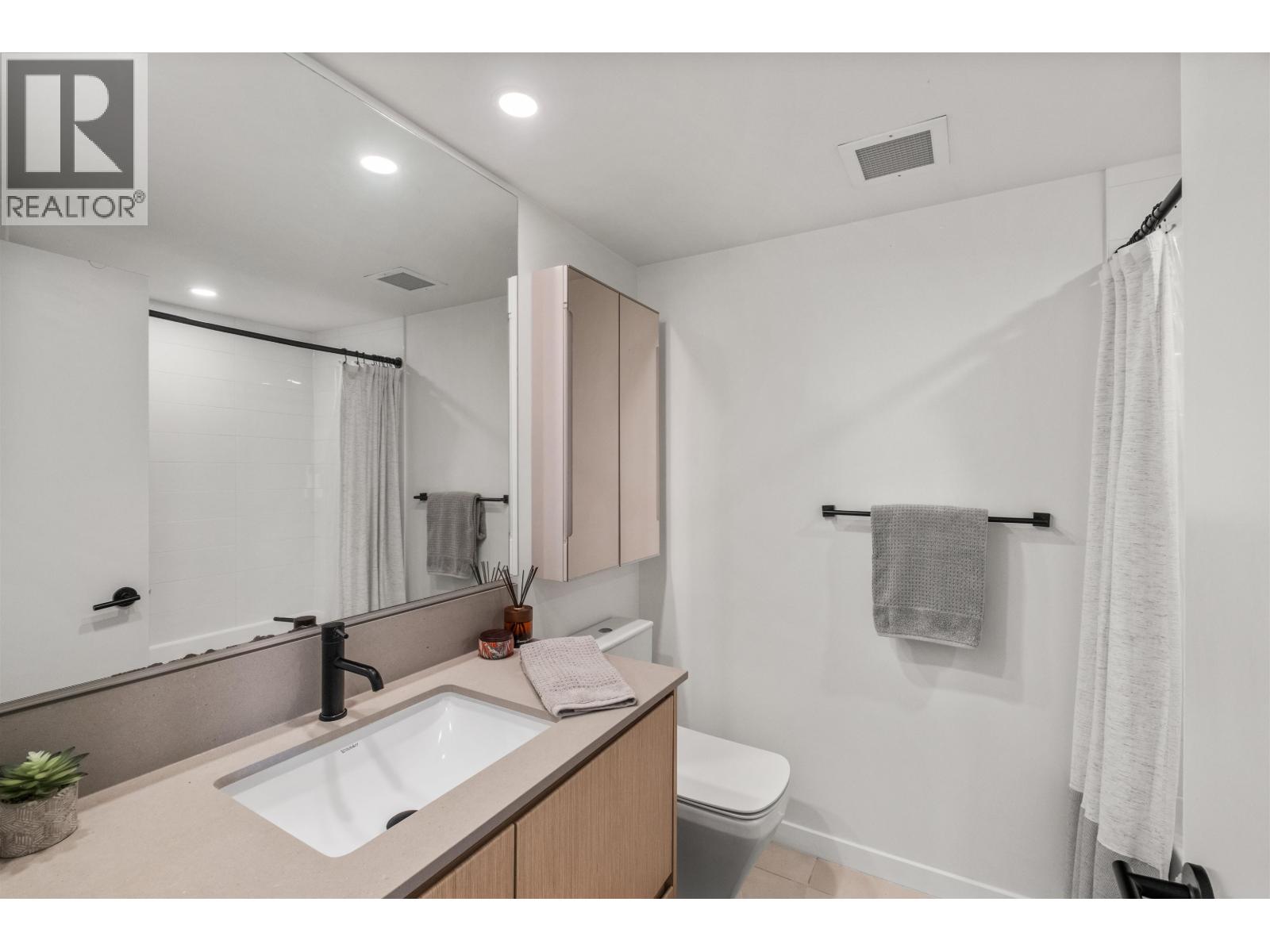 33 528 E 2nd Street, North Vancouver, British Columbia  V7L 0G8 - Photo 19 - R3102338