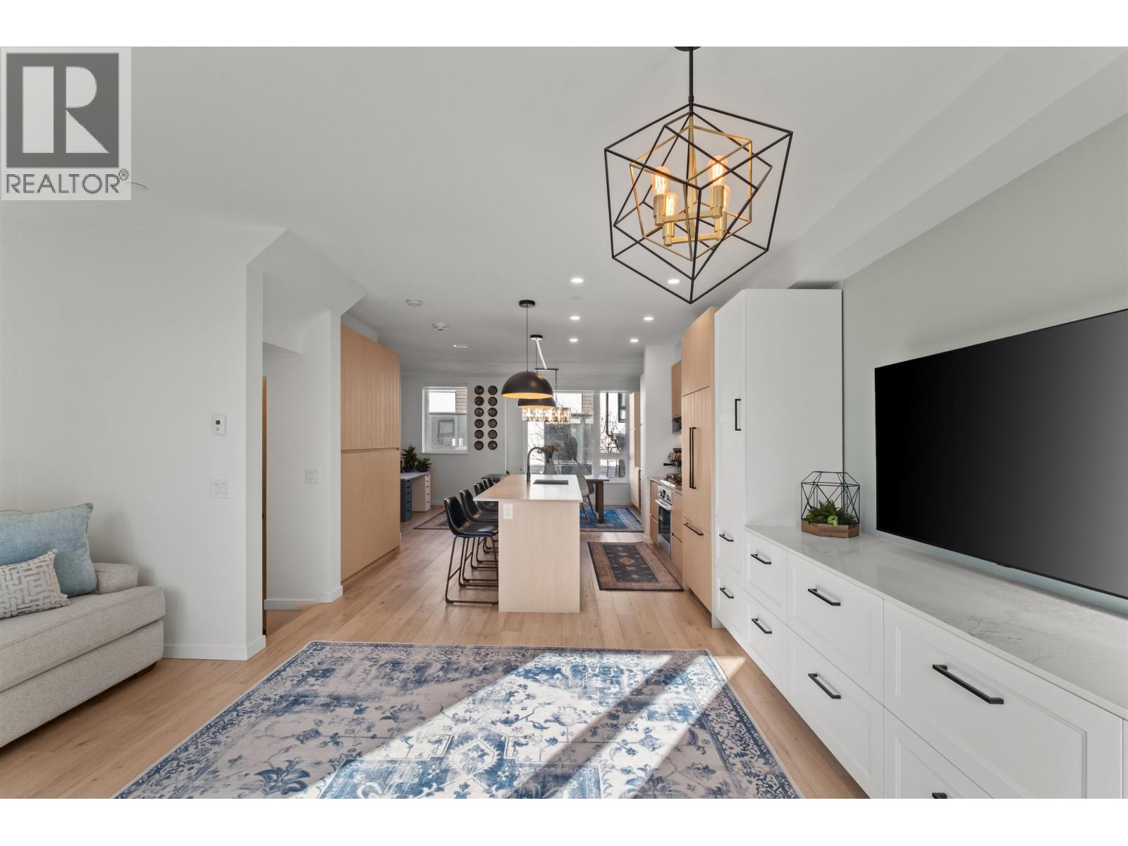 33 528 E 2nd Street, North Vancouver, British Columbia  V7L 0G8 - Photo 5 - R3102338