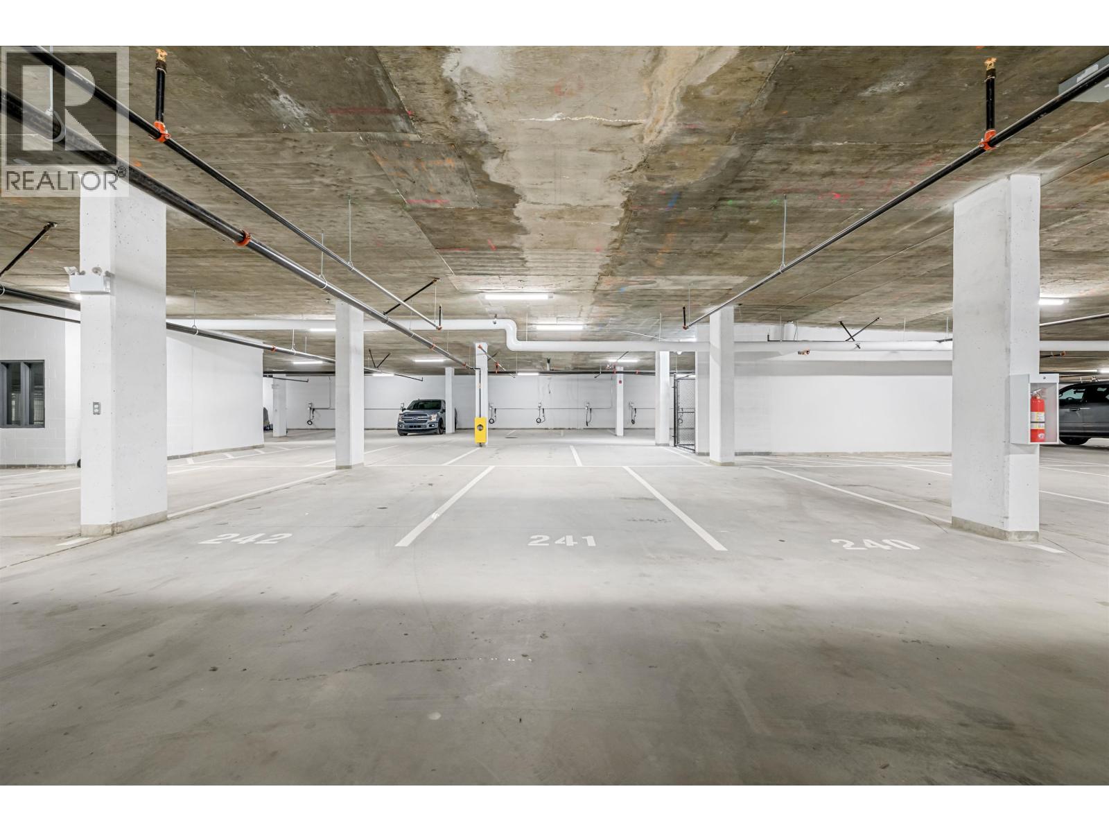 408 3596 Malsum Drive, North Vancouver, British Columbia  V7G 0B2 - Photo 31 - R3102343