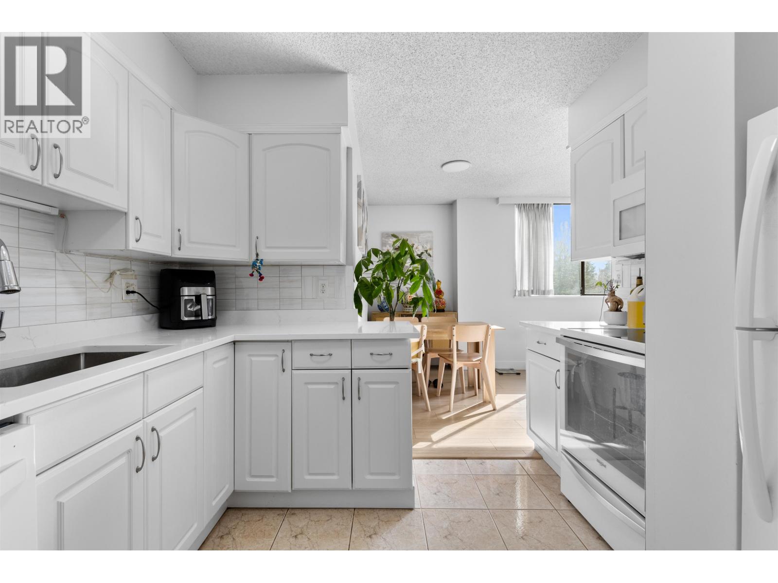 306 9521 Cardston Court, Burnaby, British Columbia  V3N 4R8 - Photo 6 - R3102352