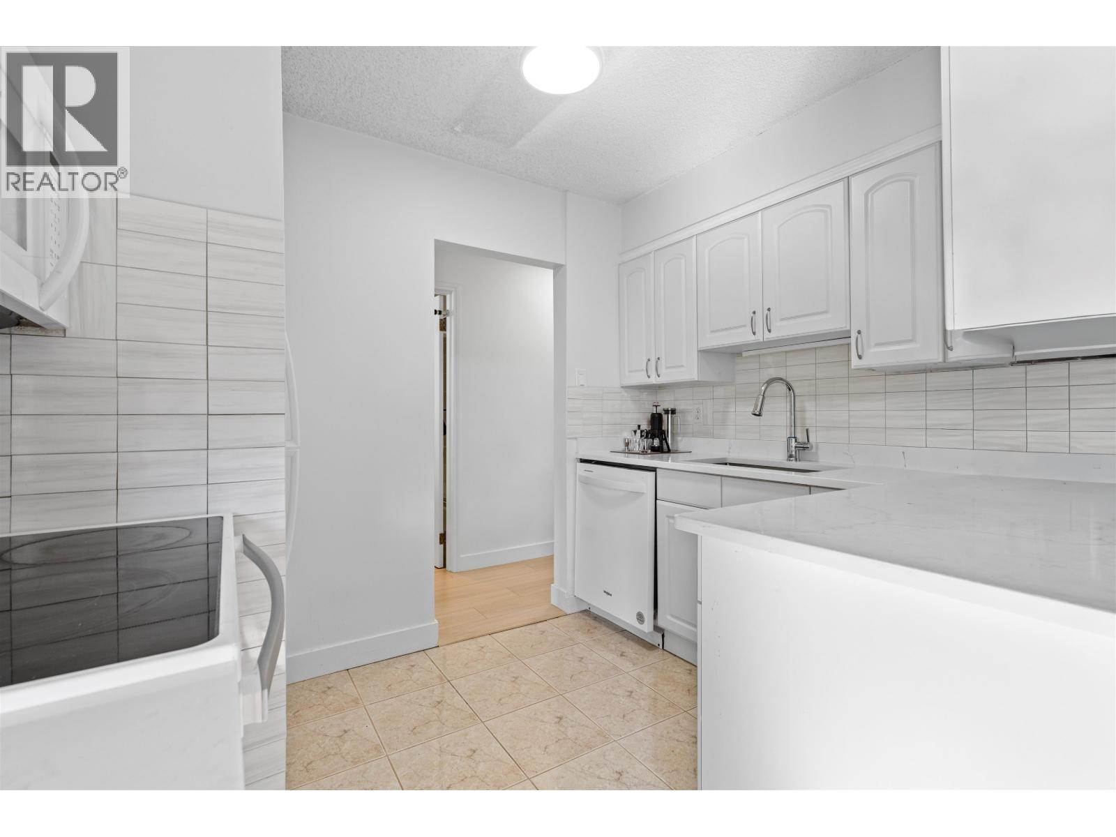 306 9521 Cardston Court, Burnaby, British Columbia  V3N 4R8 - Photo 9 - R3102352