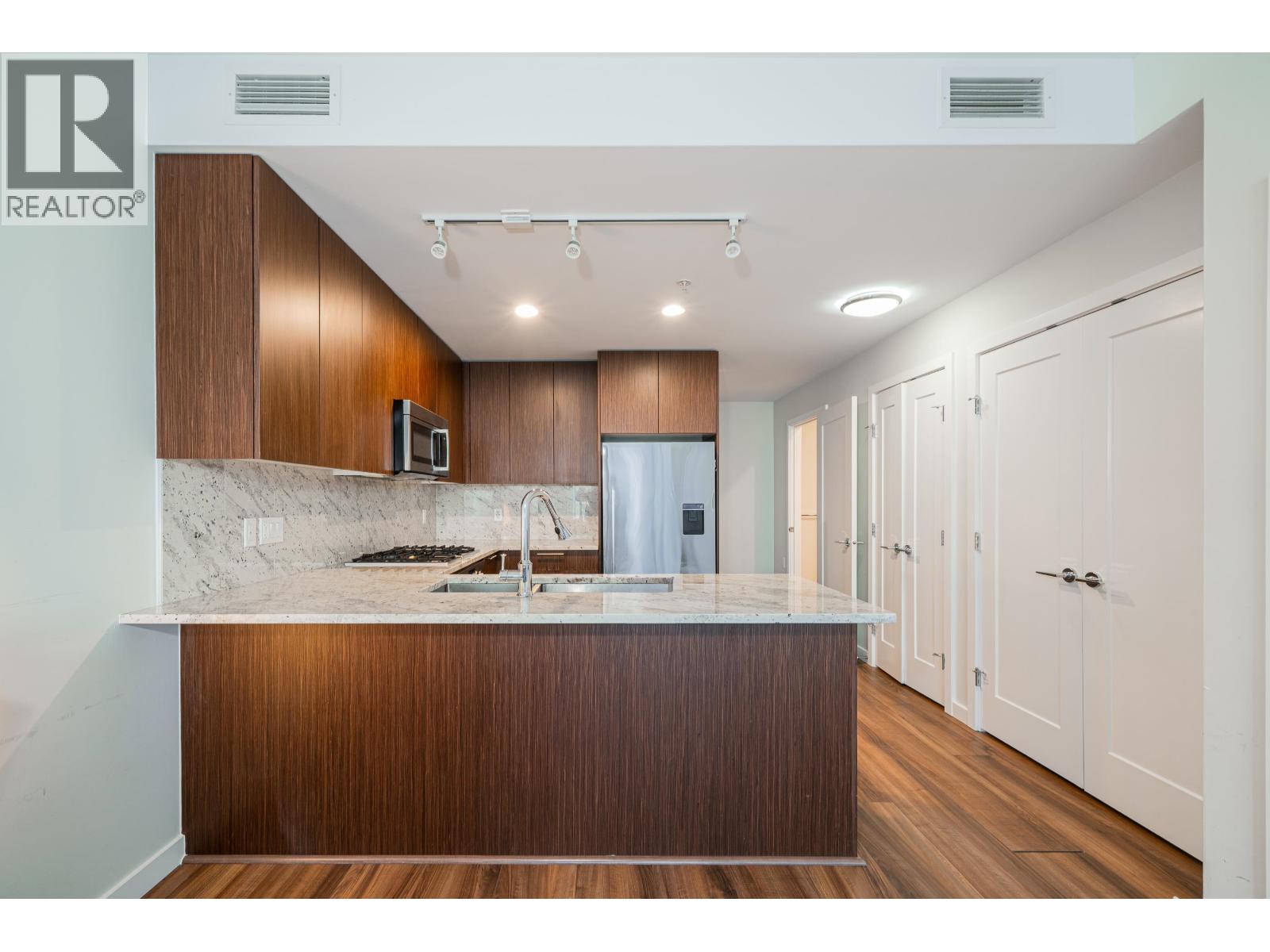 907 8699 Hazelbridge Way, Richmond, British Columbia  V6X 0T4 - Photo 8 - R3102354