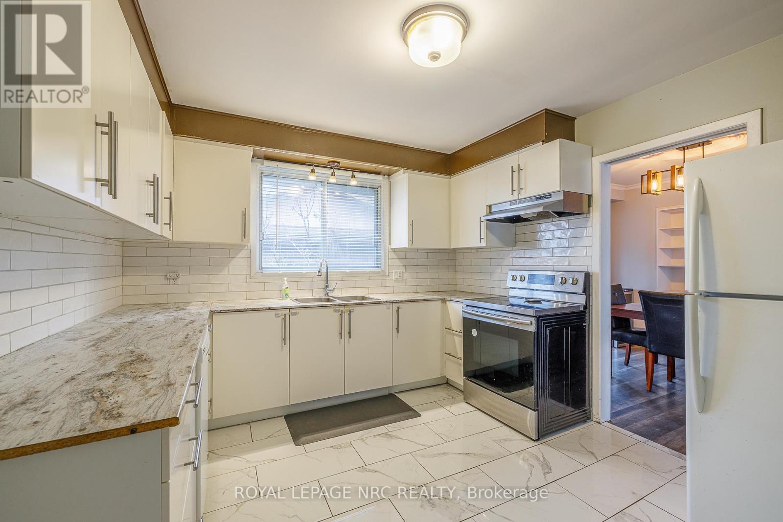 106 Lewis Street, Welland (Lincoln/crowland), Ontario  L3B 4V7 - Photo 16 - X12910890