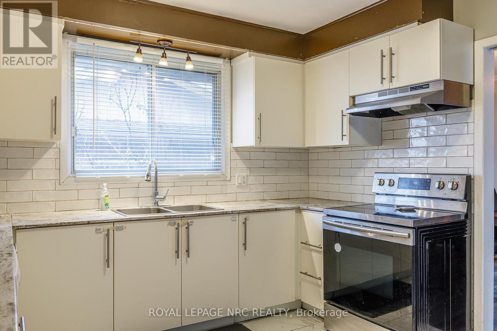 106 Lewis Street, Welland (Lincoln/crowland), Ontario  L3B 4V7 - Photo 20 - X12910890