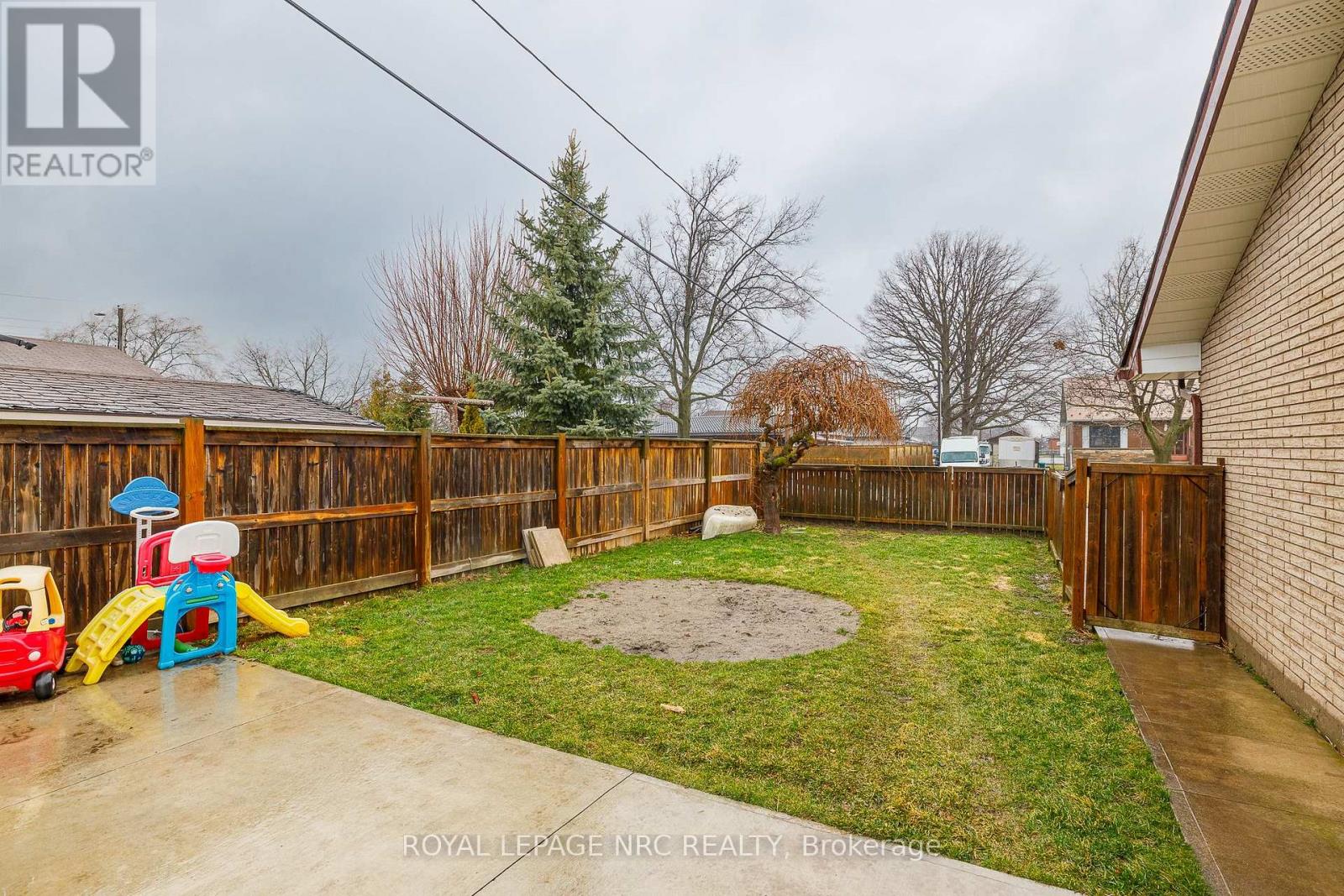 106 Lewis Street, Welland (Lincoln/crowland), Ontario  L3B 4V7 - Photo 39 - X12910890