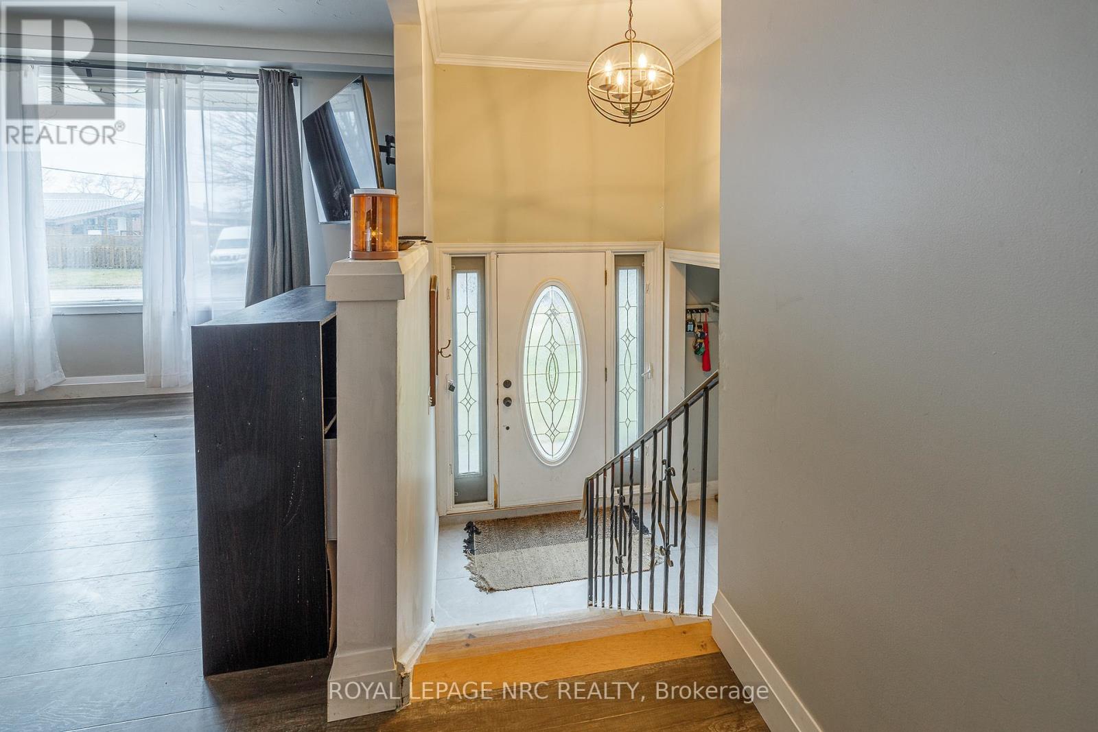 106 Lewis Street, Welland (Lincoln/crowland), Ontario  L3B 4V7 - Photo 8 - X12910890