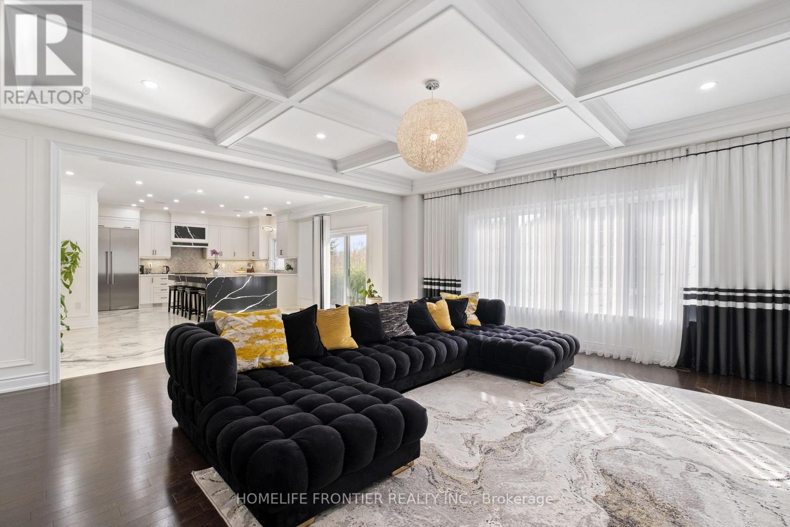 1195 Shore Acres Drive, Innisfil, Ontario  L0L 1R0 - Photo 10 - N12865596