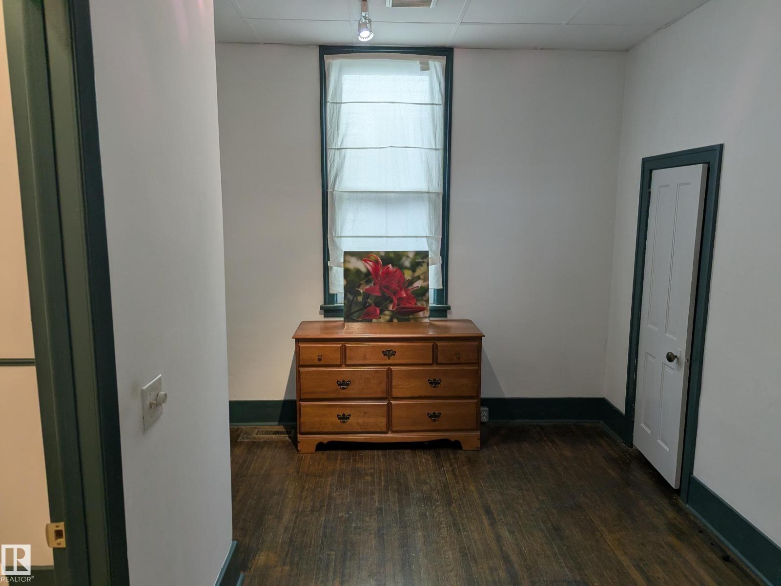 8416 104 St Nw, Edmonton, Alberta  T6E 4G2 - Photo 11 - E4478707