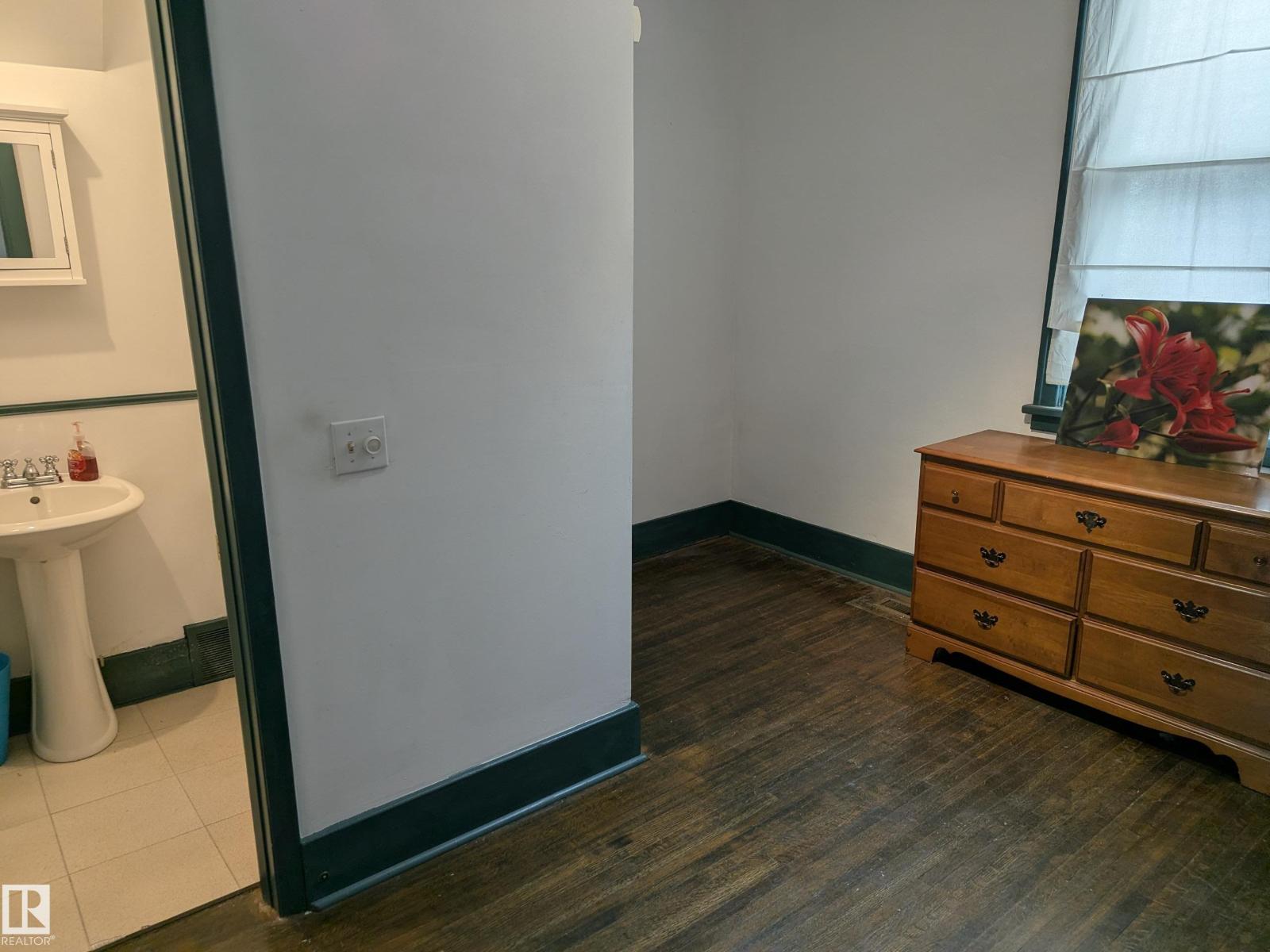 8416 104 St Nw, Edmonton, Alberta  T6E 4G2 - Photo 12 - E4478707