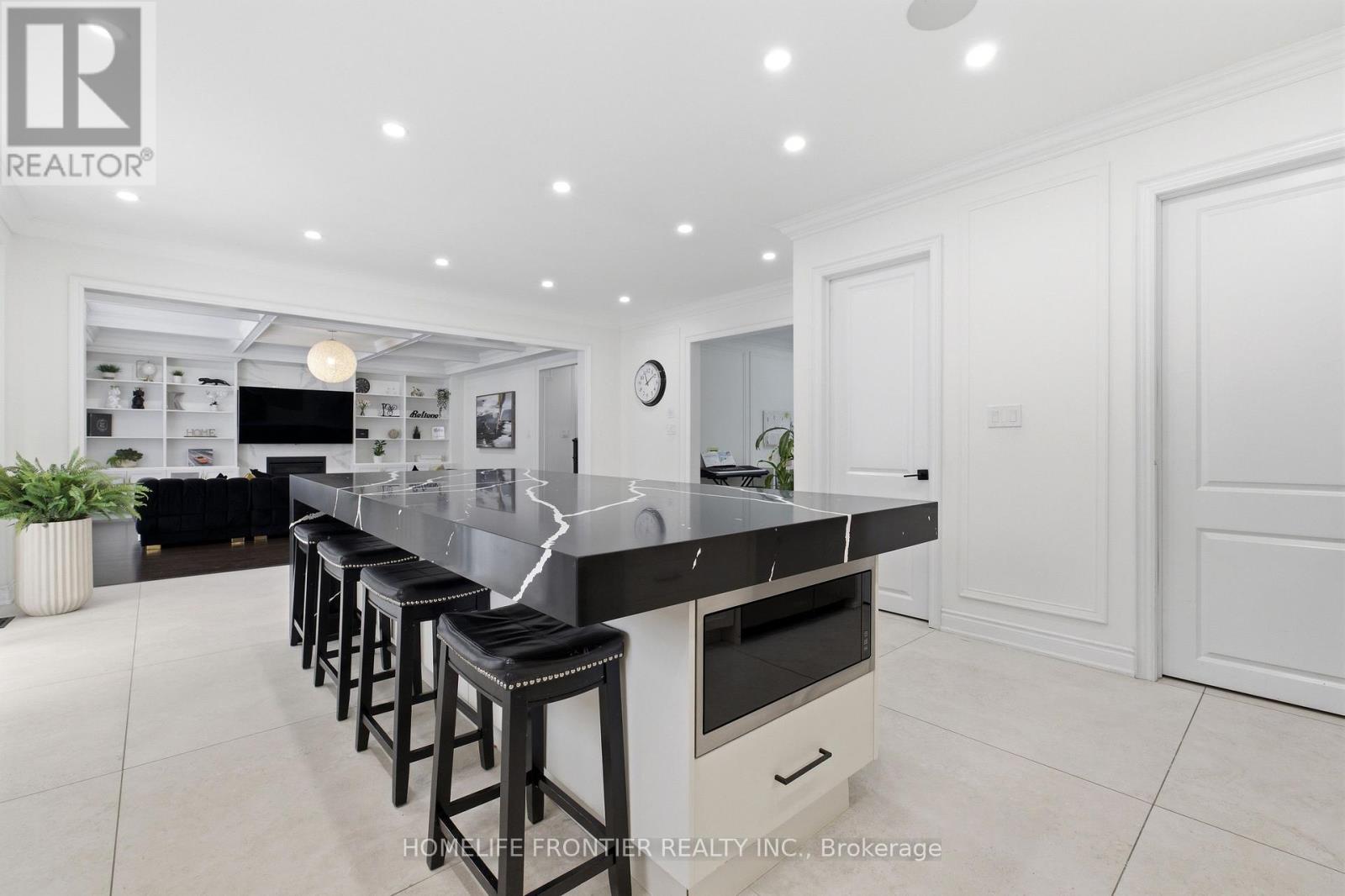 1195 Shore Acres Drive, Innisfil, Ontario  L0L 1R0 - Photo 15 - N12865596