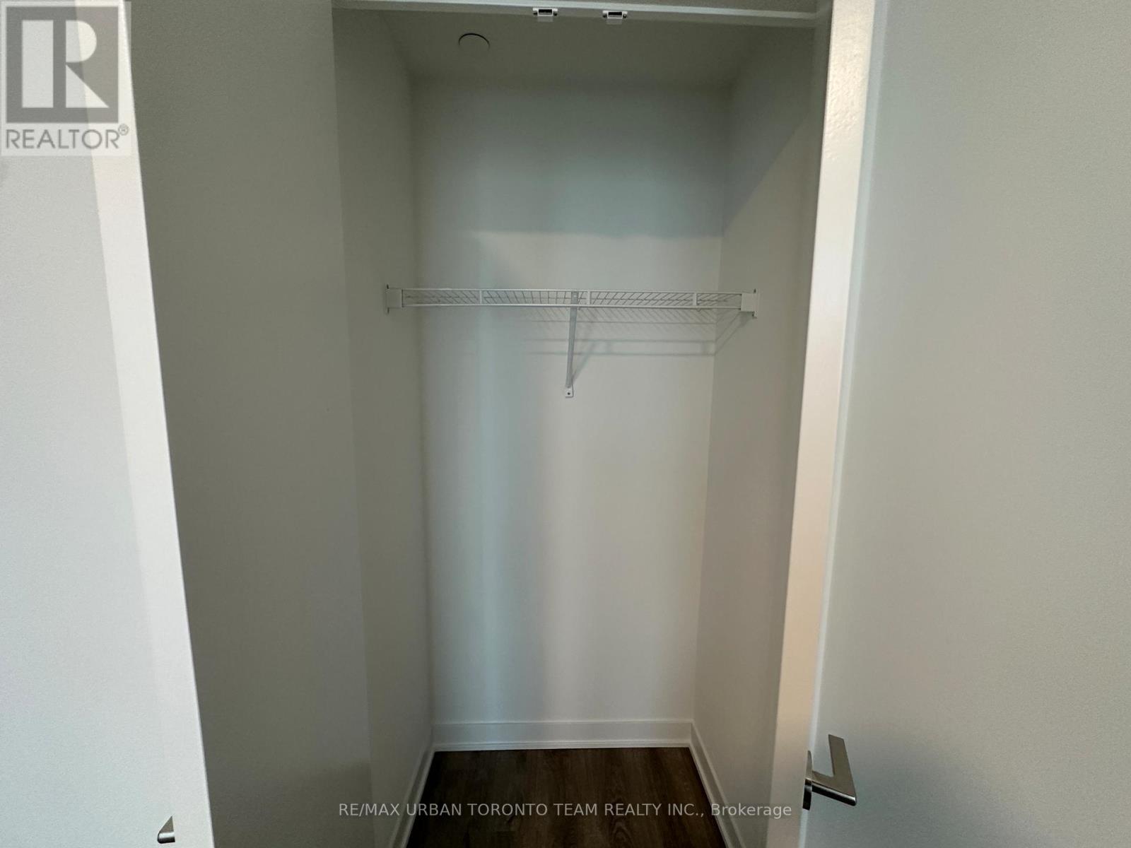 3215 - 180 Front Street E, Toronto, Ontario  M5A 0K9 - Photo 6 - C12910878