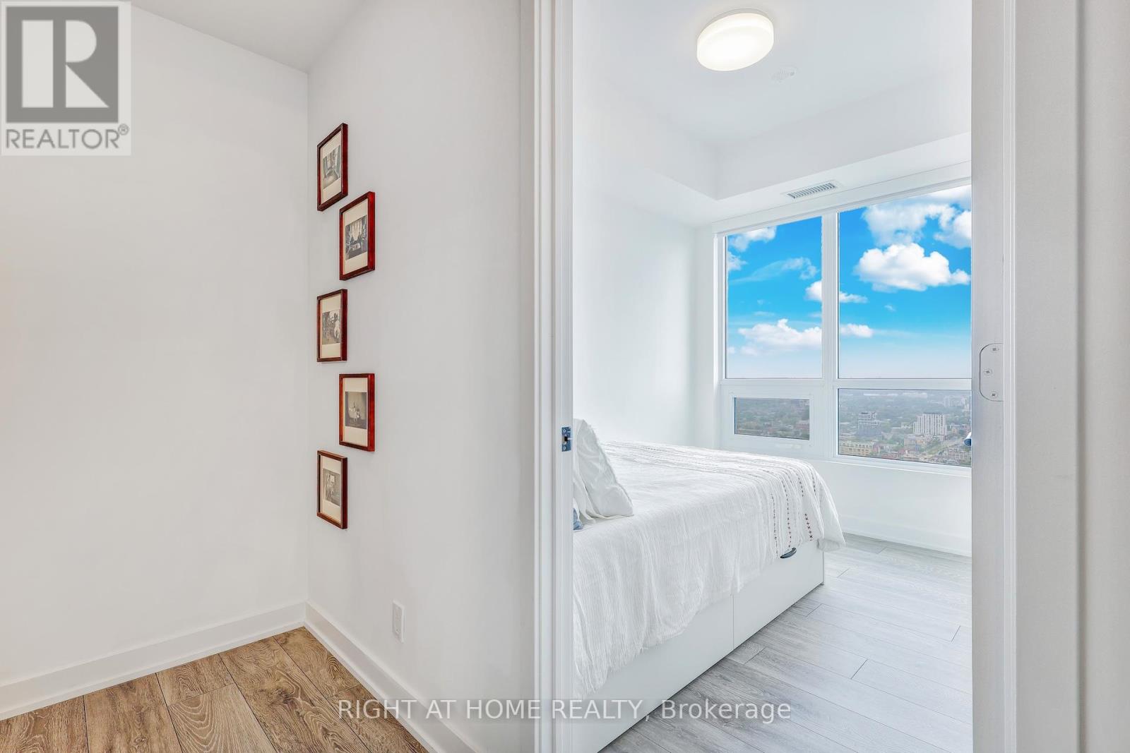 5102 - 108 Peter Street, Toronto (Waterfront Communities), Ontario  M5V 0W2 - Photo 11 - C12910962