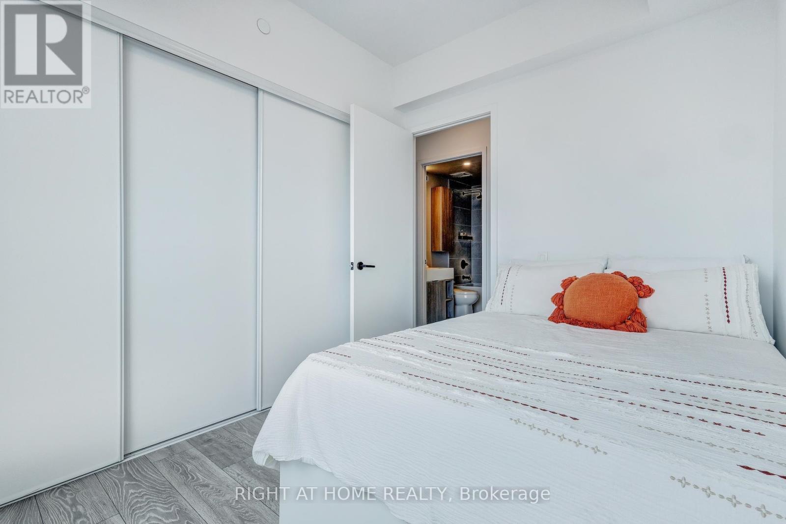 5102 - 108 Peter Street, Toronto (Waterfront Communities), Ontario  M5V 0W2 - Photo 13 - C12910962