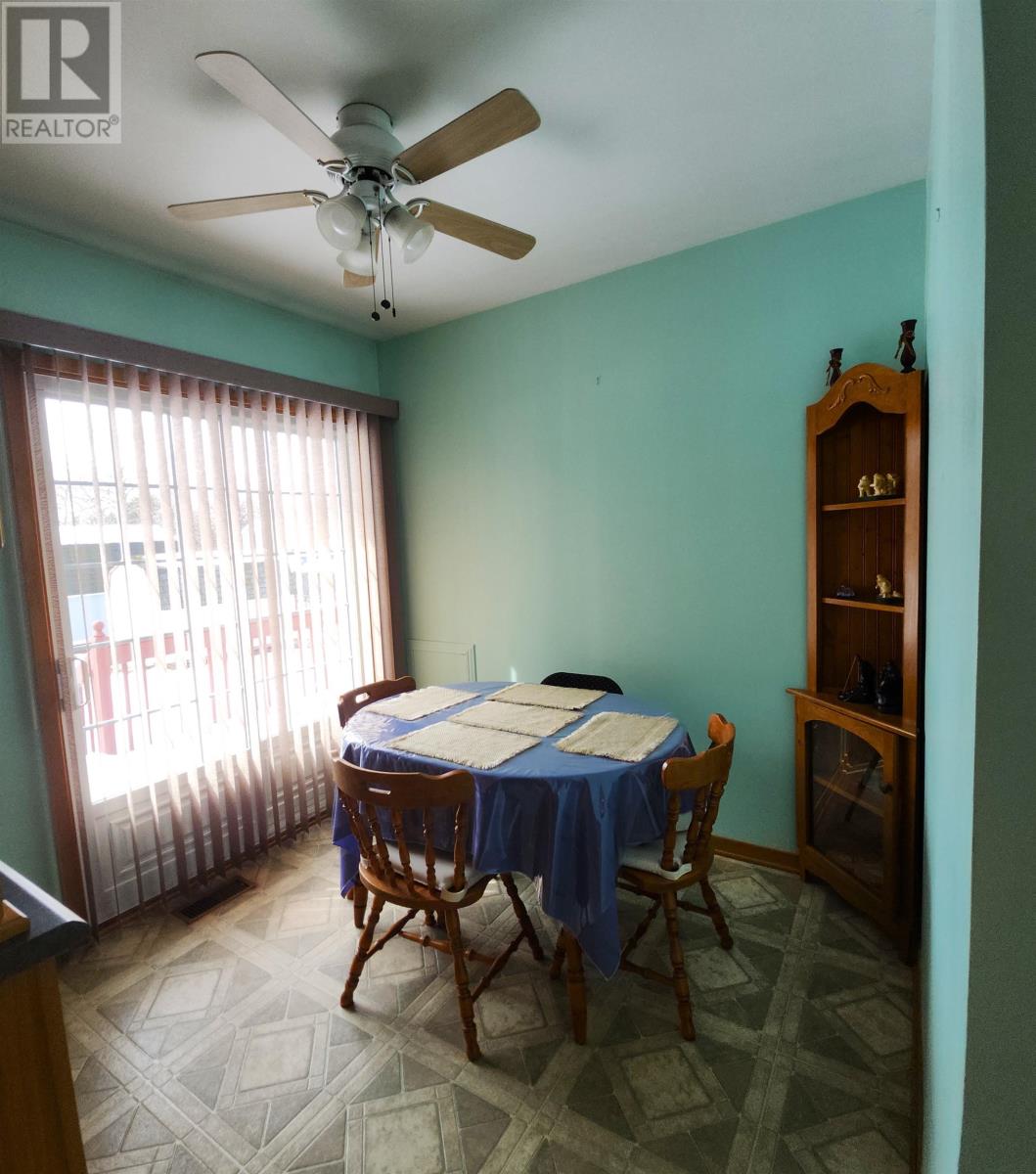 27 Russel Street, Montague, Prince Edward Island  C1A 1K8 - Photo 10 - 202605235