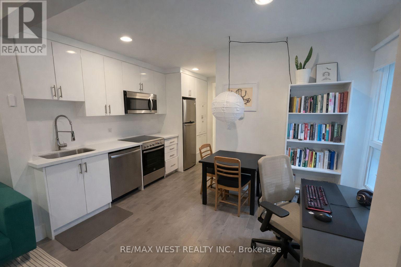 Main 3 - 512 Eastern Avenue, Toronto, Ontario  M4M 1C7 - Photo 2 - E12910932