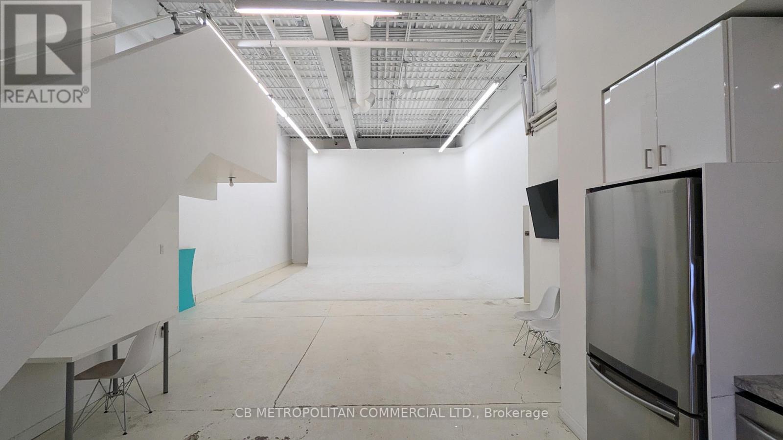 11 CARLAW AVENUE, Toronto, Ontario