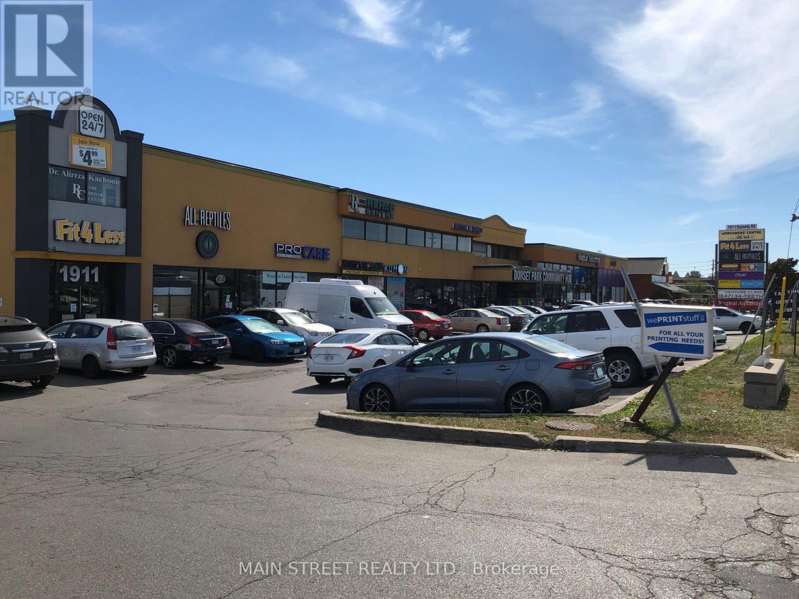 210 - 1911 KENNEDY ROAD, Toronto, Ontario