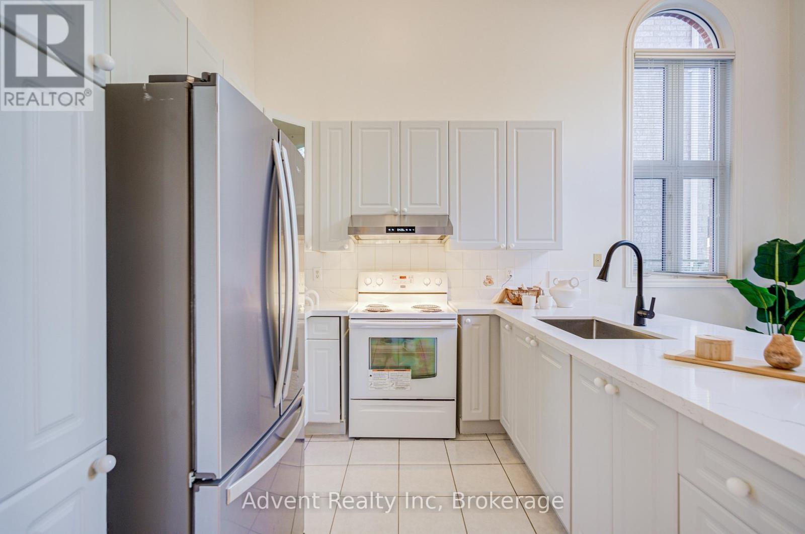 147 Frank Endean Road, Richmond Hill, Ontario  L4S 1S7 - Photo 9 - N12910872