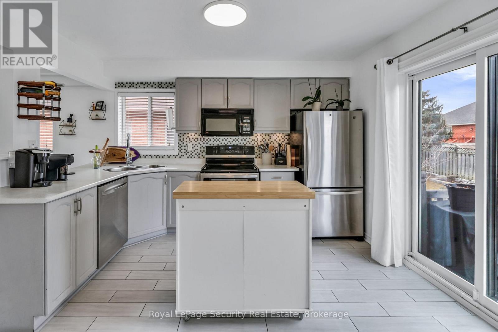 1280 Forest Street, Innisfil, Ontario  L9S 1Z6 - Photo 15 - N12910934