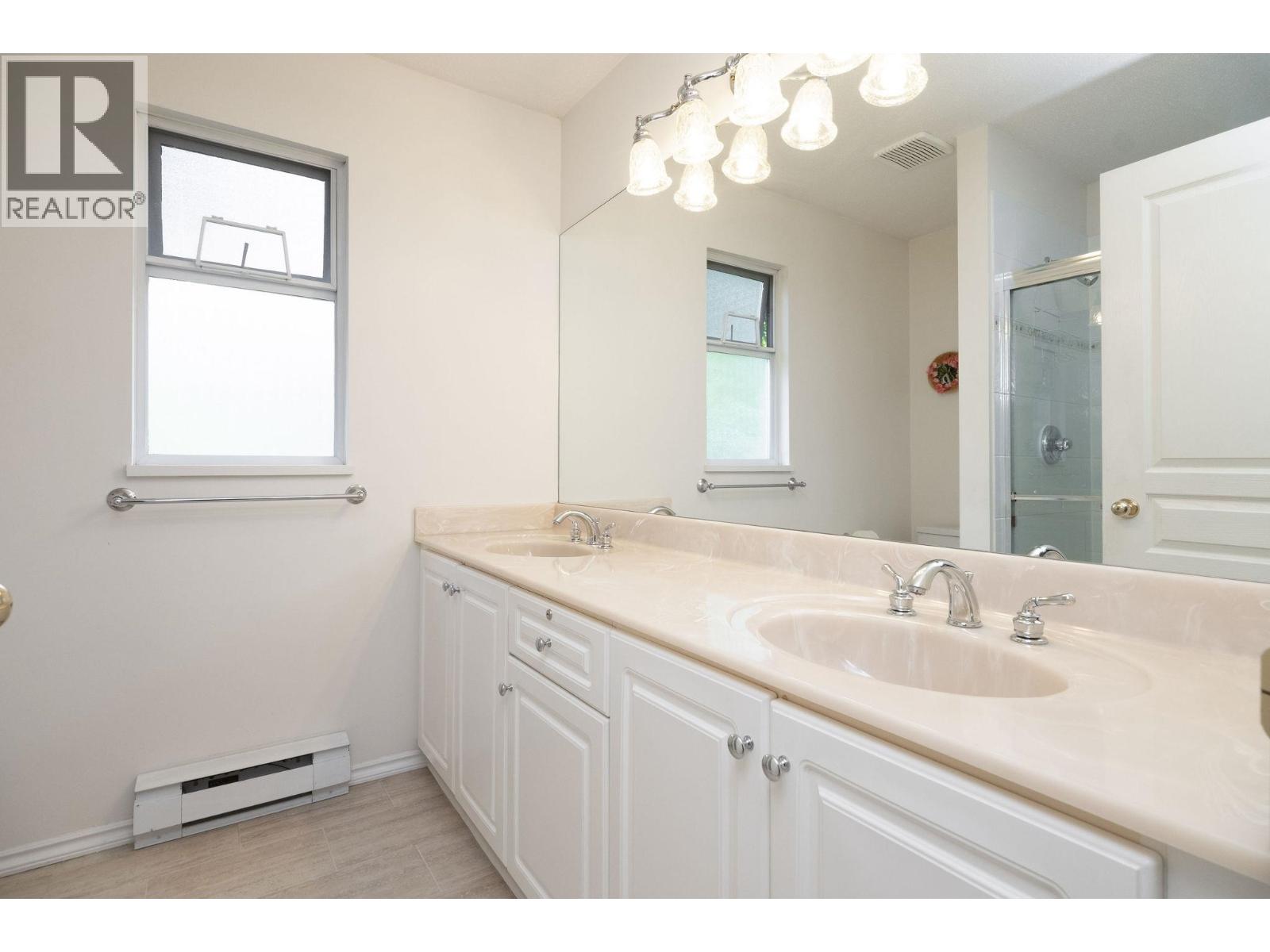 33 7500 Cumberland Street, Burnaby, British Columbia  V3N 4Z9 - Photo 22 - R3102353