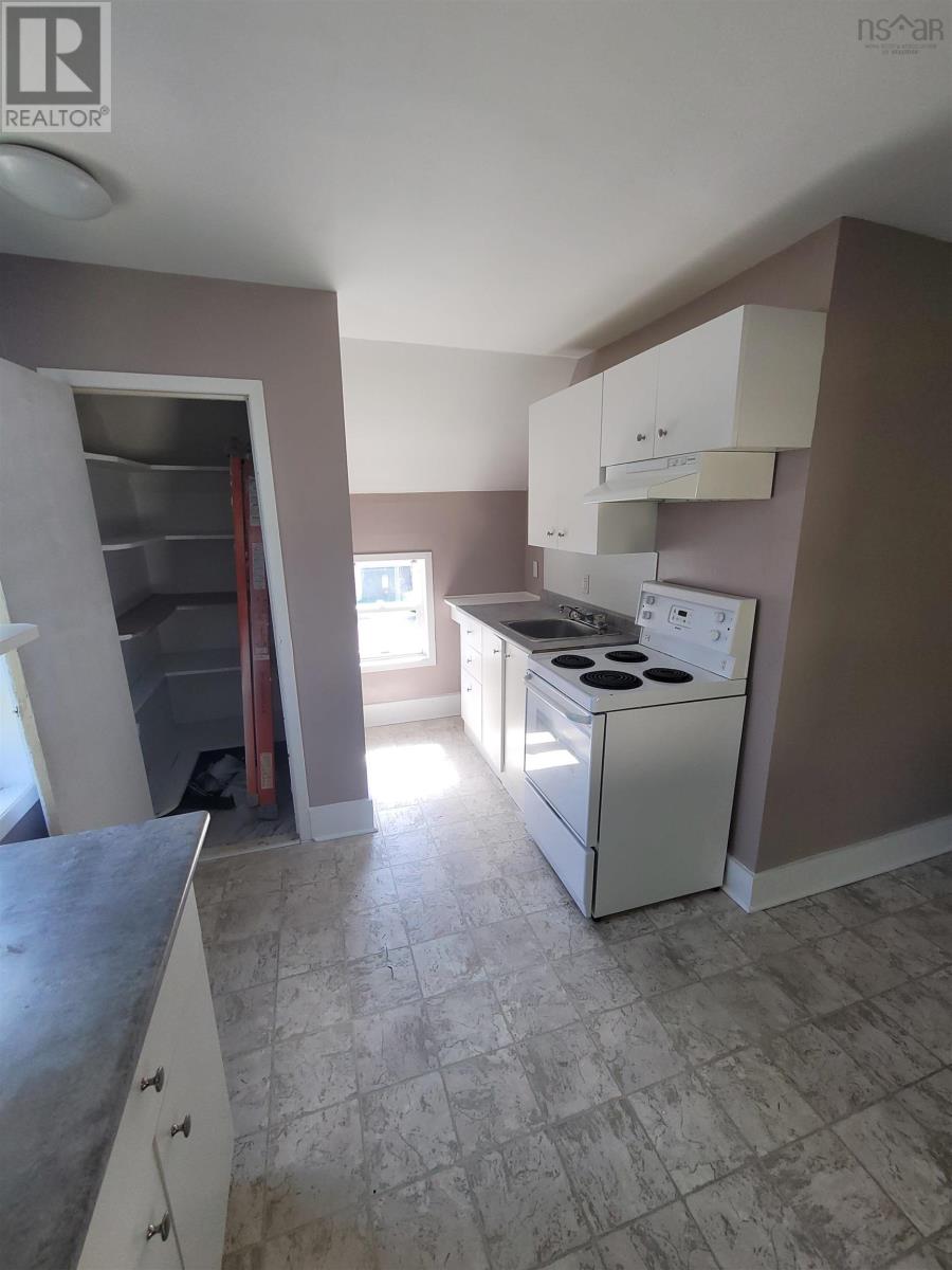 161 Dorchester Street, Sydney, Nova Scotia  B1P 5Z7 - Photo 11 - 202605230