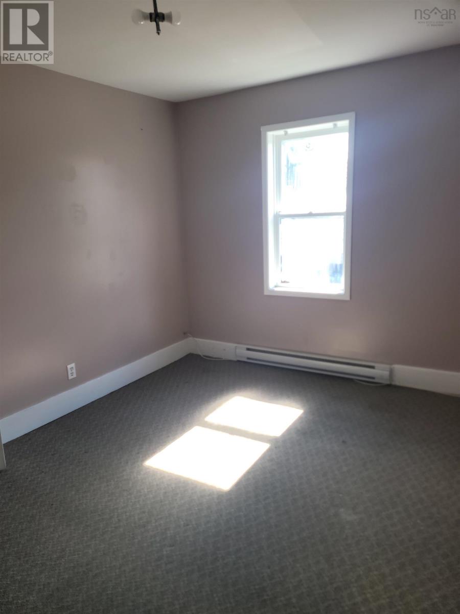 161 Dorchester Street, Sydney, Nova Scotia  B1P 5Z7 - Photo 18 - 202605230