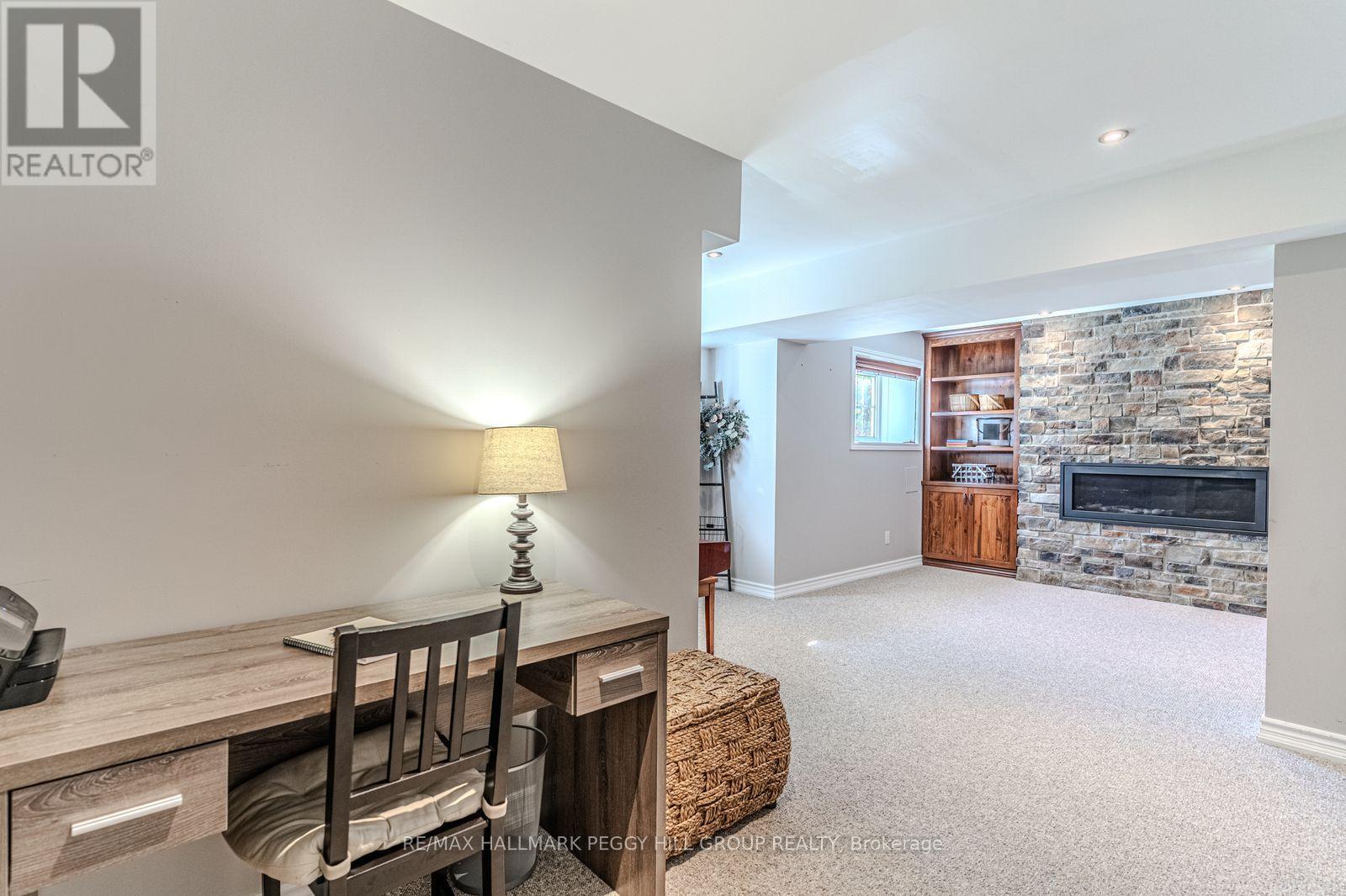 20 Rosemarie Drive, Oro-Medonte, Ontario  L0L 1T0 - Photo 18 - S12910856