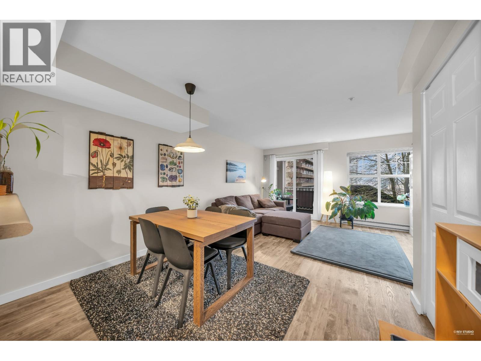 19 123 Seventh Street, New Westminster, British Columbia  V3M 6Y2 - Photo 2 - R3102061