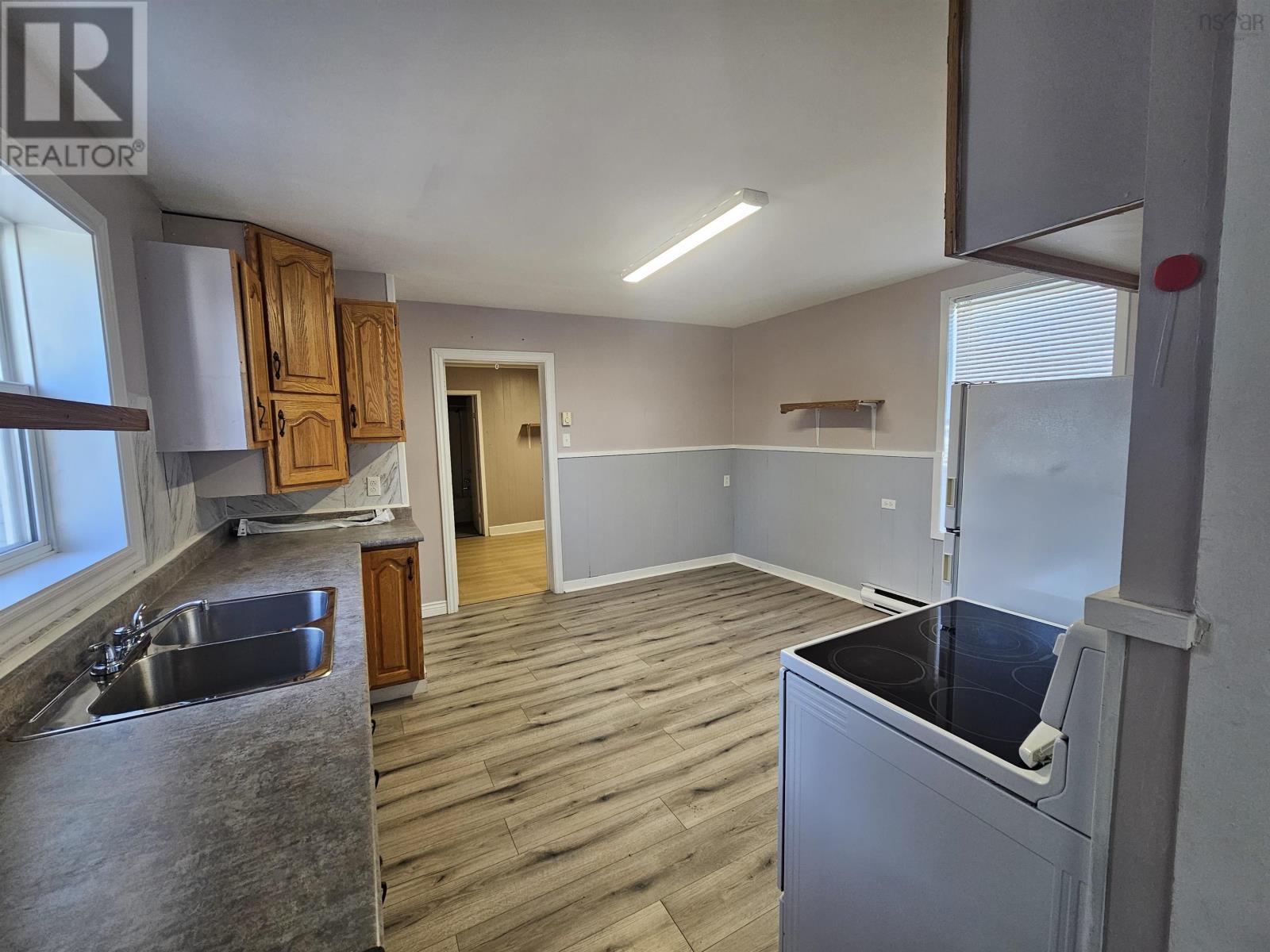 161 Dorchester Street, Sydney, Nova Scotia  B1P 5Z7 - Photo 26 - 202605230