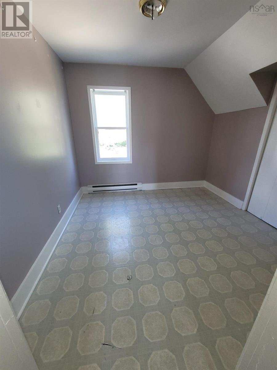 161 Dorchester Street, Sydney, Nova Scotia  B1P 5Z7 - Photo 13 - 202605230