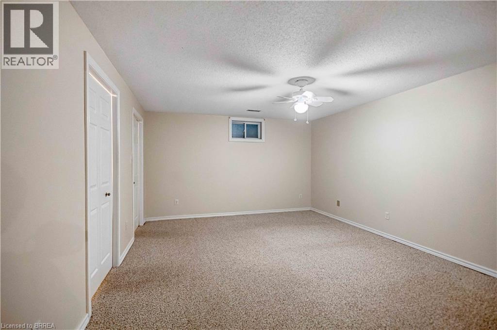 20 Courtland Drive Unit# 14, Brantford, Ontario  N3R 7Y2 - Photo 28 - 40795781