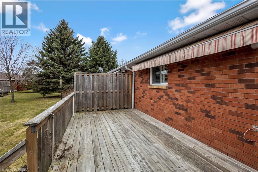 20 Courtland Drive Unit# 14, Brantford, Ontario  N3R 7Y2 - Photo 33 - 40795781