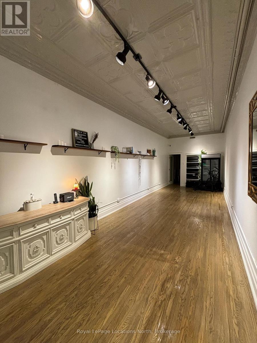 8 Sykes Street N, Meaford, Ontario  N4L 1V6 - Photo 4 - X12362812